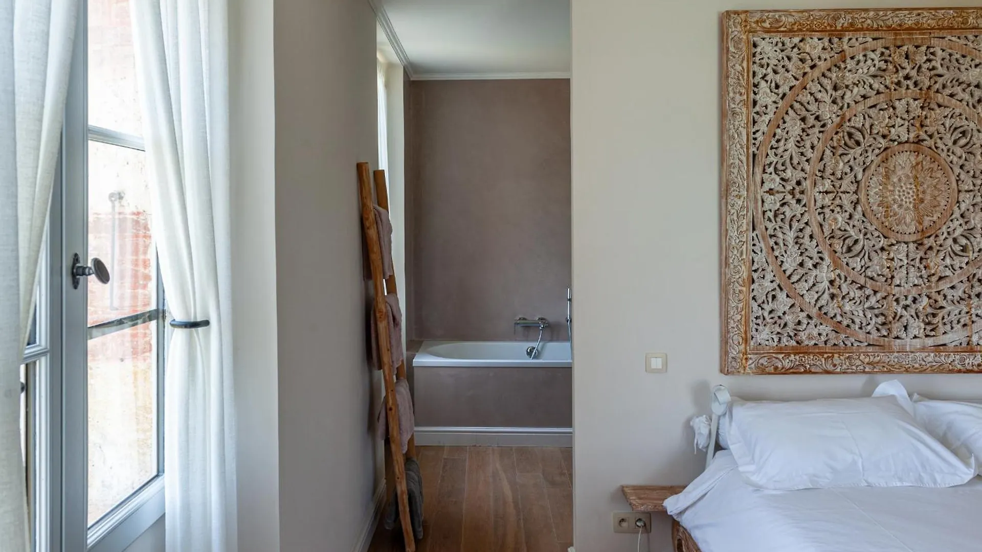 Alojamento de Acomodação e Pequeno-almoço B&B La Mirande De Saint-Clar